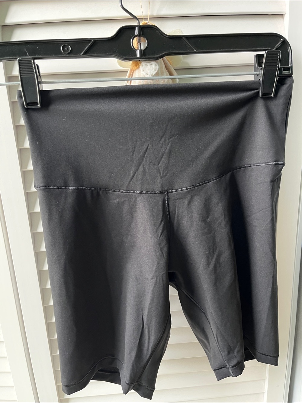 NWOT Black Athleta Biker Shorts size Medium